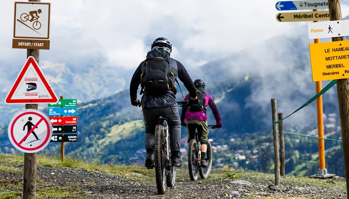 header-vtt-DH-Velo-Bike-slope-tougnete-2000x685