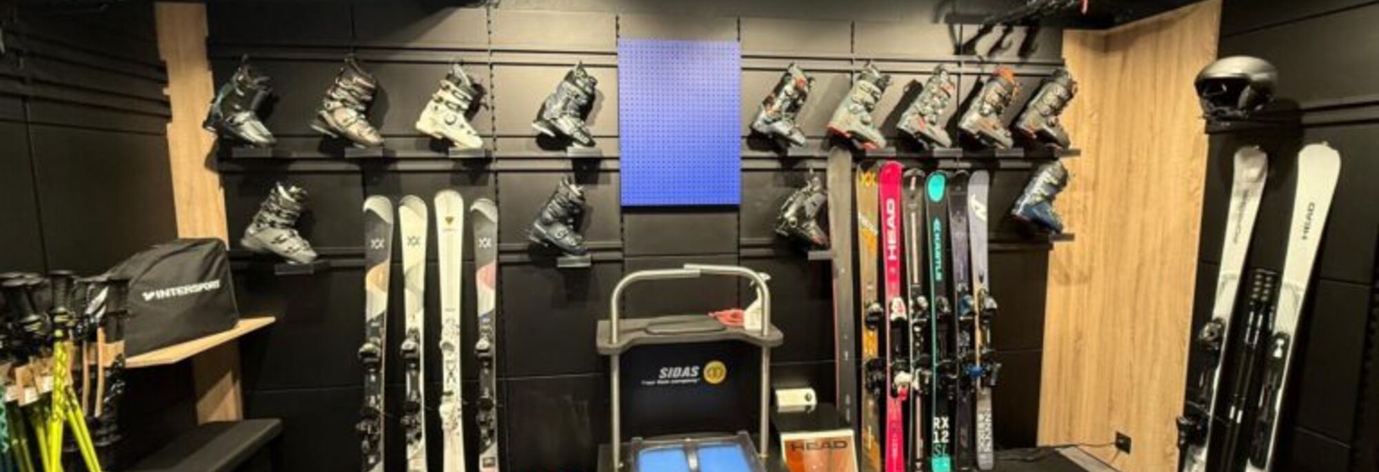 Intersport - Le Rond-Point des Pistes - Méribel Centre - Méribel