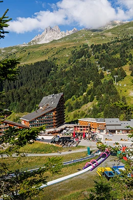 Ete-Quartier-Meribel-Mottaret-Chalet-260x390