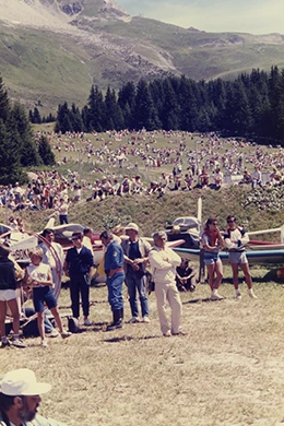 Histoire-Meribel-80-Ans-Festival-Aviation-Altiport-annees-80-260x390