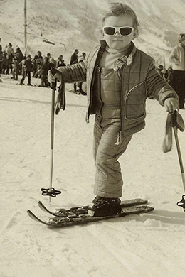 Histoire-Meribel-80-Ans-Ski-Sandrine-Orizio-annees-70-260x390