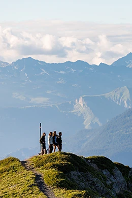 Meribel-Paysage-activites-randonnees-crete-tougnette-260x390