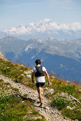 Meribel-Paysage-activites-trail-crete-Mtblanc-260x390