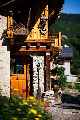 Ete-Page-Quartier-Meribel-Les-Allues-Paysage-260x390