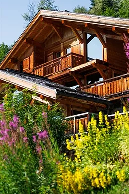 Ete-Page-Quartier-Meribel-Village-Paysage-260x390
