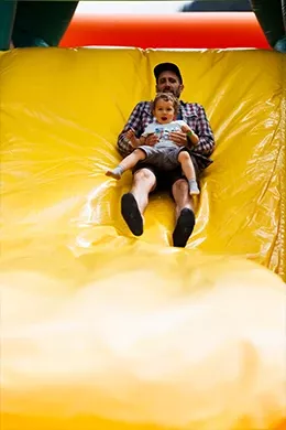 Ete-Pass-Explorateur-Activite-Chateaux-Gonflable-Jeux-260x390