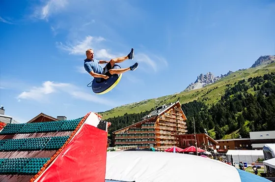 Ete-Famille-Activite-Big-Air-Bag-Pass-Explorateur-station-600x400