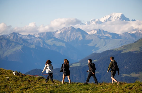 Ete-Activite-Randonnee-paysage-Tougnete-Cretes-Tribu-Mont-Blanc-600x400