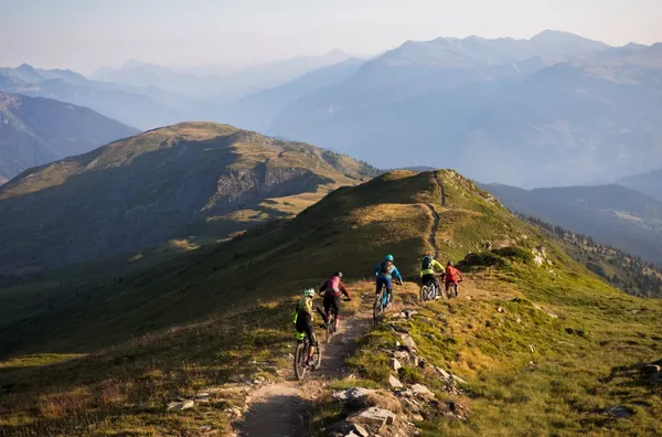 Parcours enduro sur les crêtes de Méribel