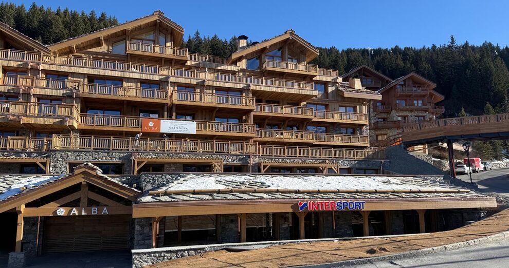 Intersport - Le Rond-Point des Pistes - Méribel Centre - Méribel